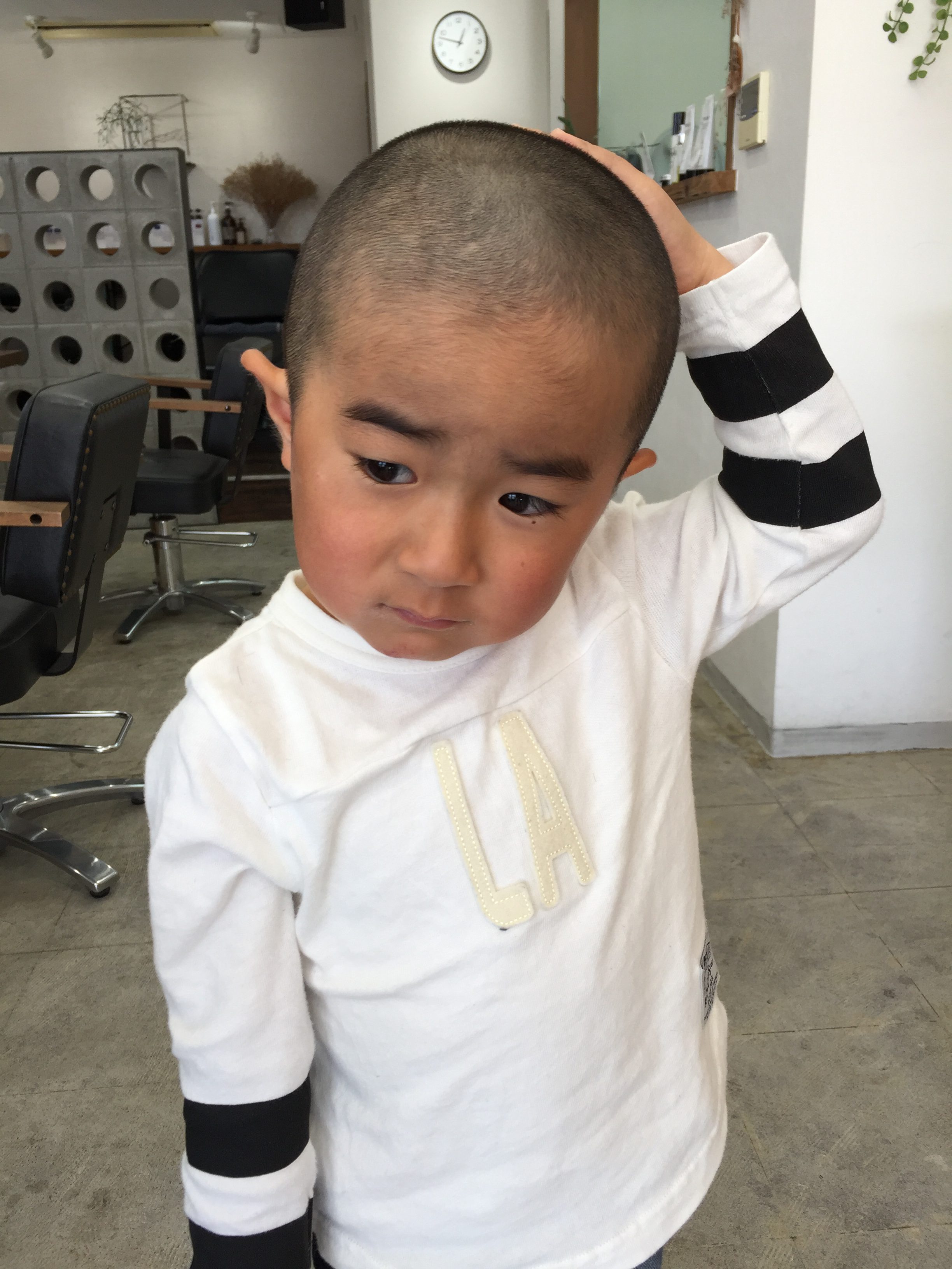 日本男児 Kenomika 高知市はりまや町のヘアサロン
